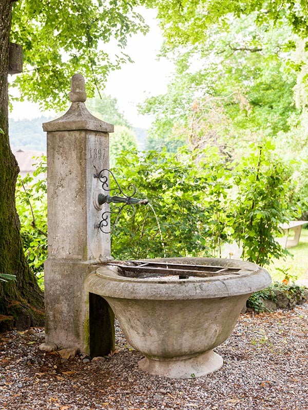 Brunnen im Park